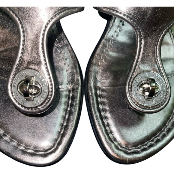 Marc Fisher Pewter MFALIST Thong Sandal. Size 6.5 M - Picture 8 of 13